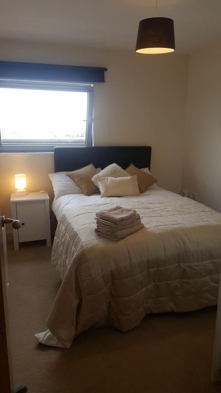 Sky Night Serviced Apartments คาร์ดิฟฟ์ ภายนอก รูปภาพ