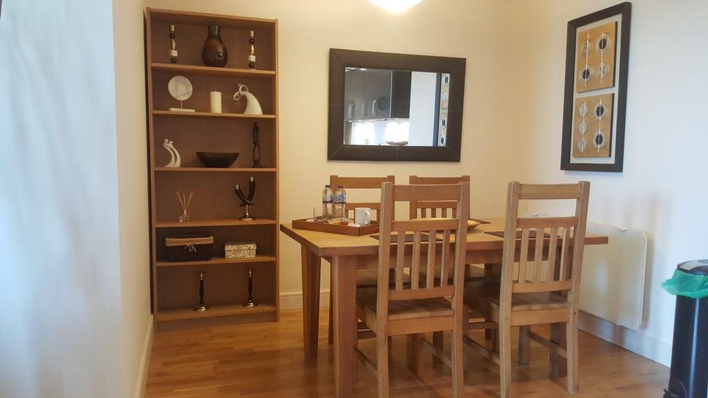 Sky Night Serviced Apartments คาร์ดิฟฟ์ ภายนอก รูปภาพ